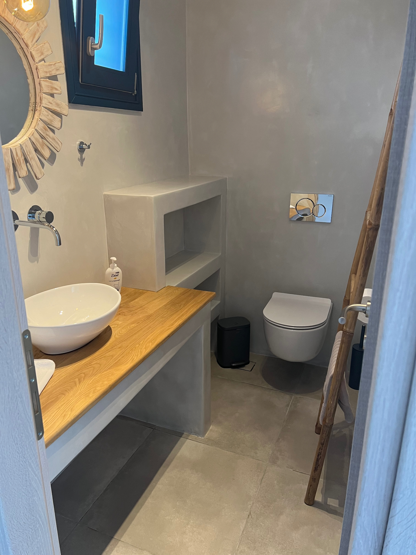 Sky Suite — modern bathroom